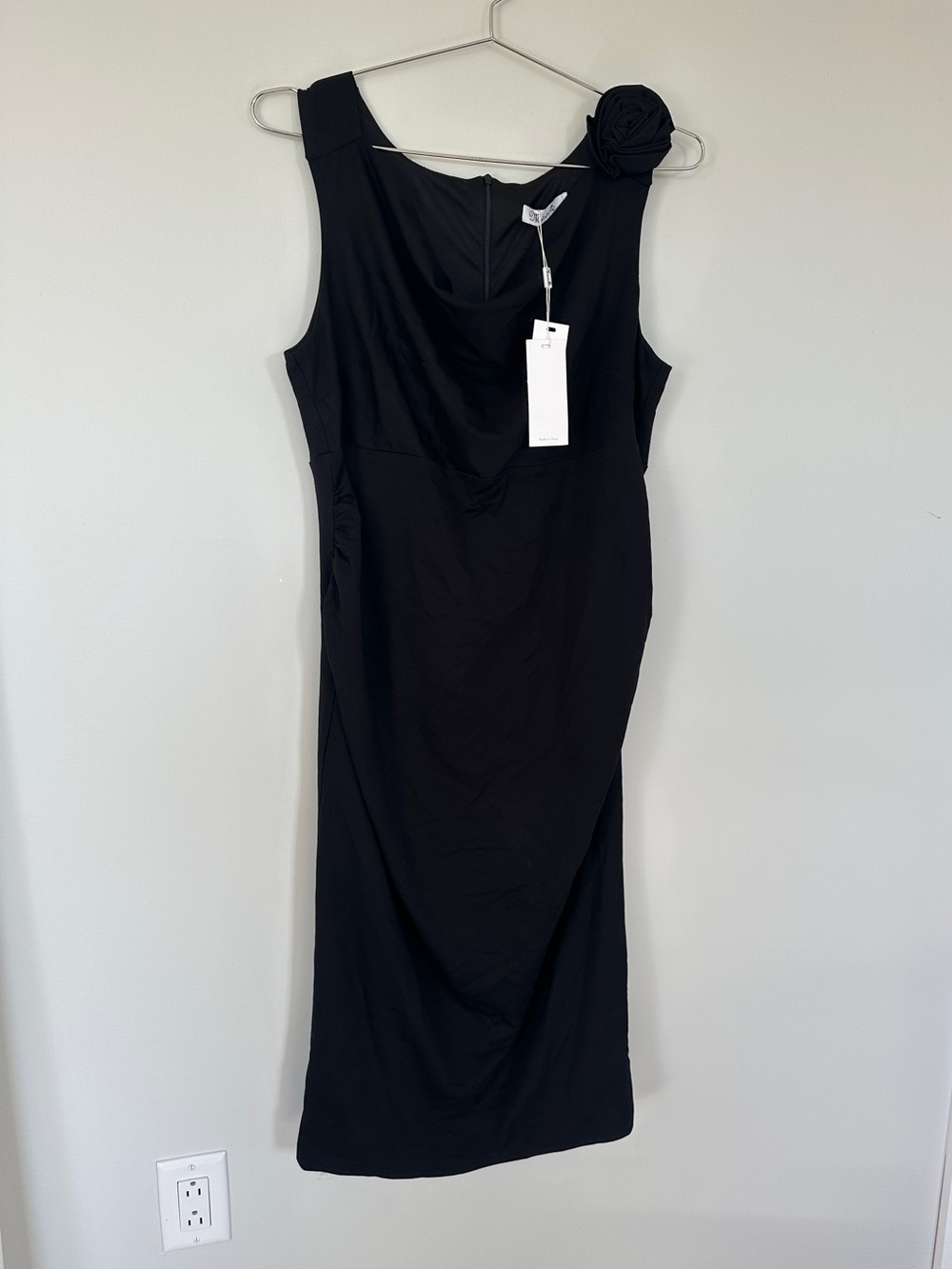 NWT - Maternity Dress - Sleeveless Black with Rosette Detail - Size XL